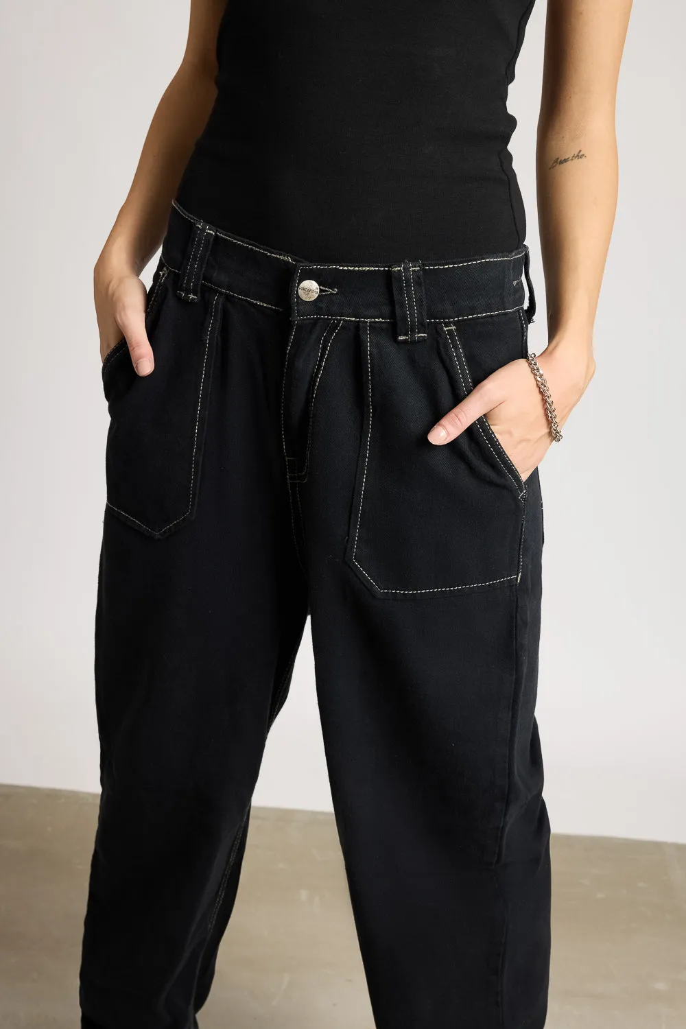 Contrast Pocket Stitch Tinted Jeans