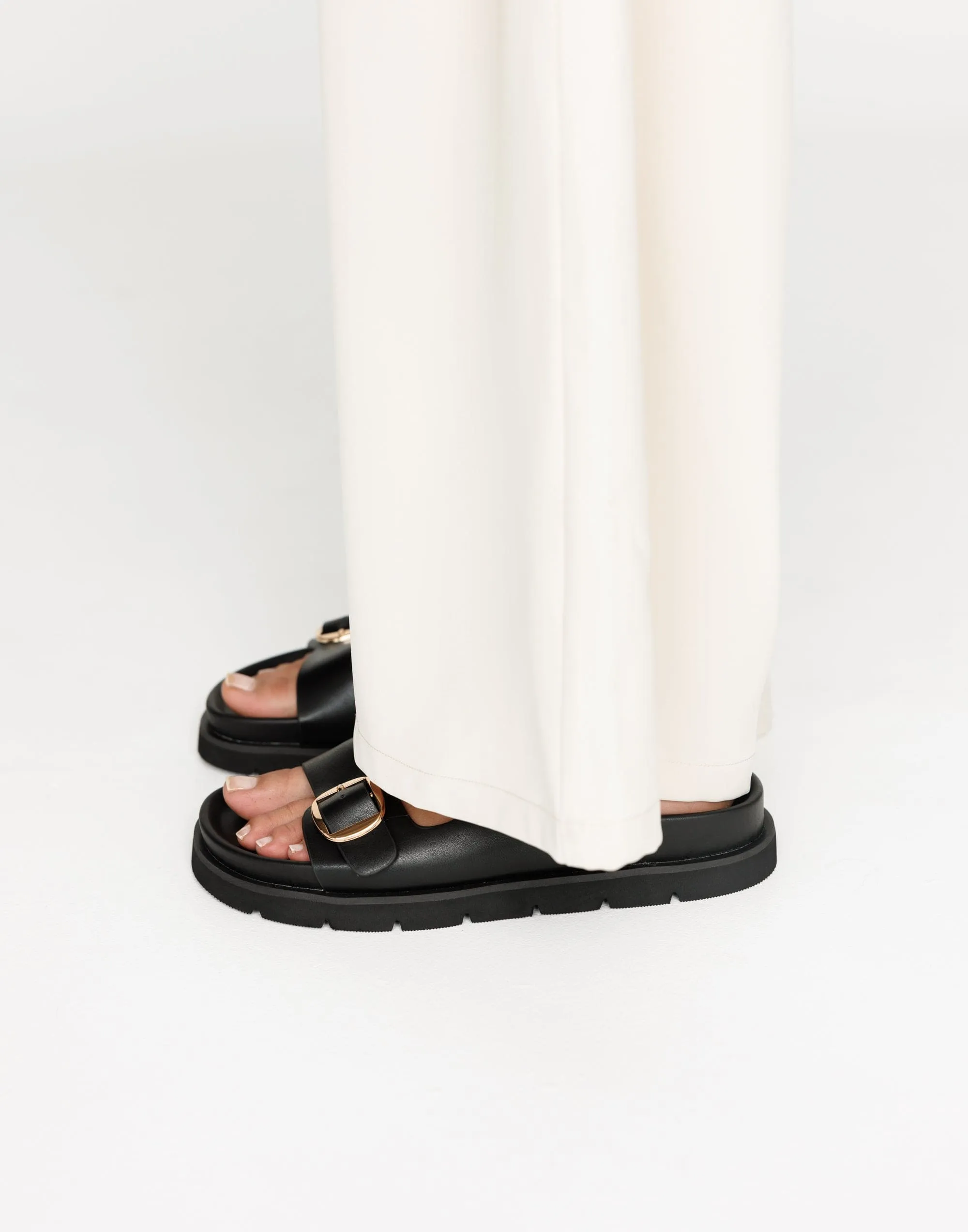 Cosmo Slides (Black) - By Billini