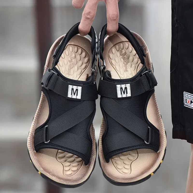 Fashion Anti-skid Men's Sandals / Light Mesh Sandals / Breathable Shoes with Strap