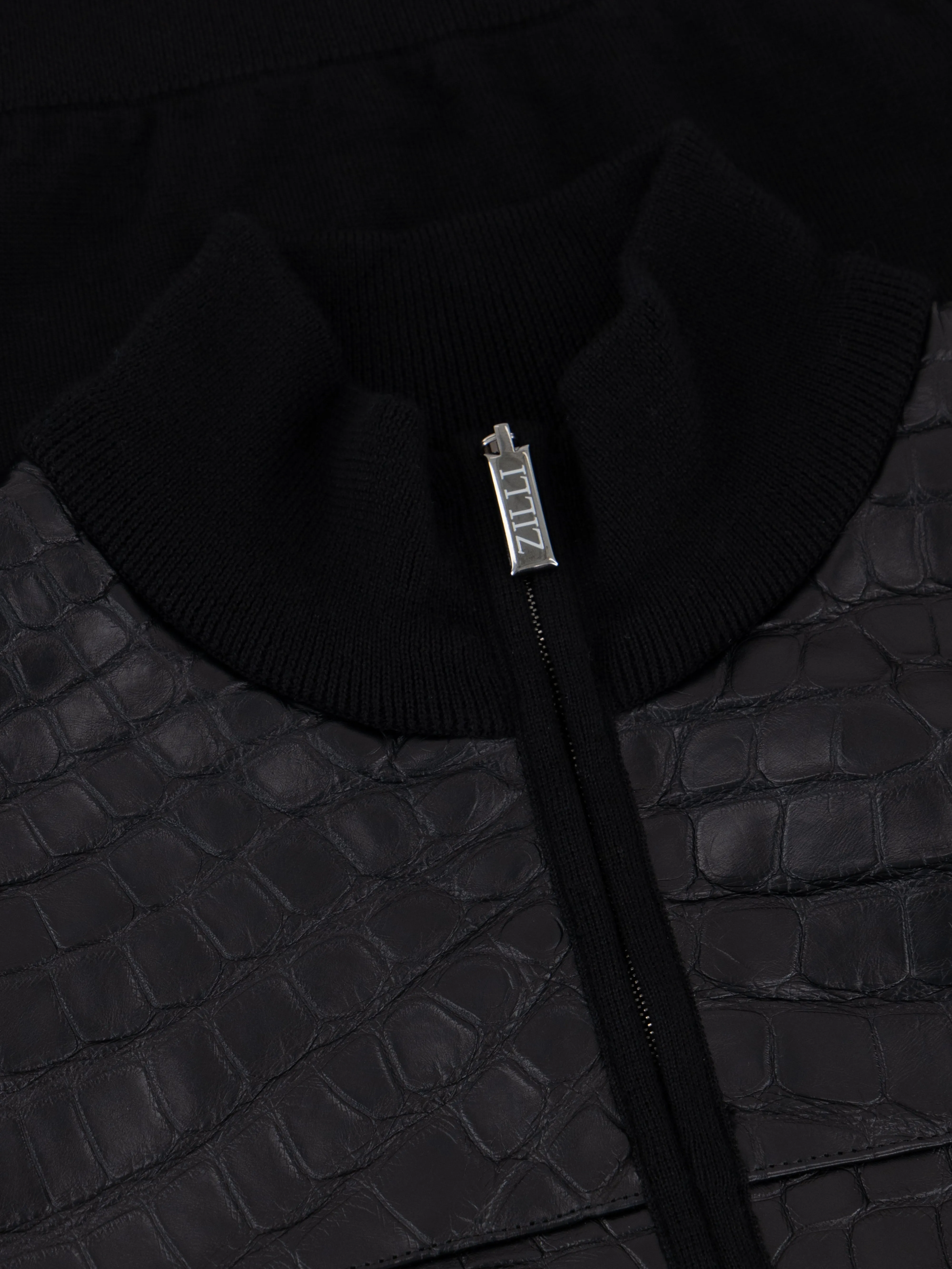 Full-Zip Sweater in Cashmere and Silk Crocodile Panel Black