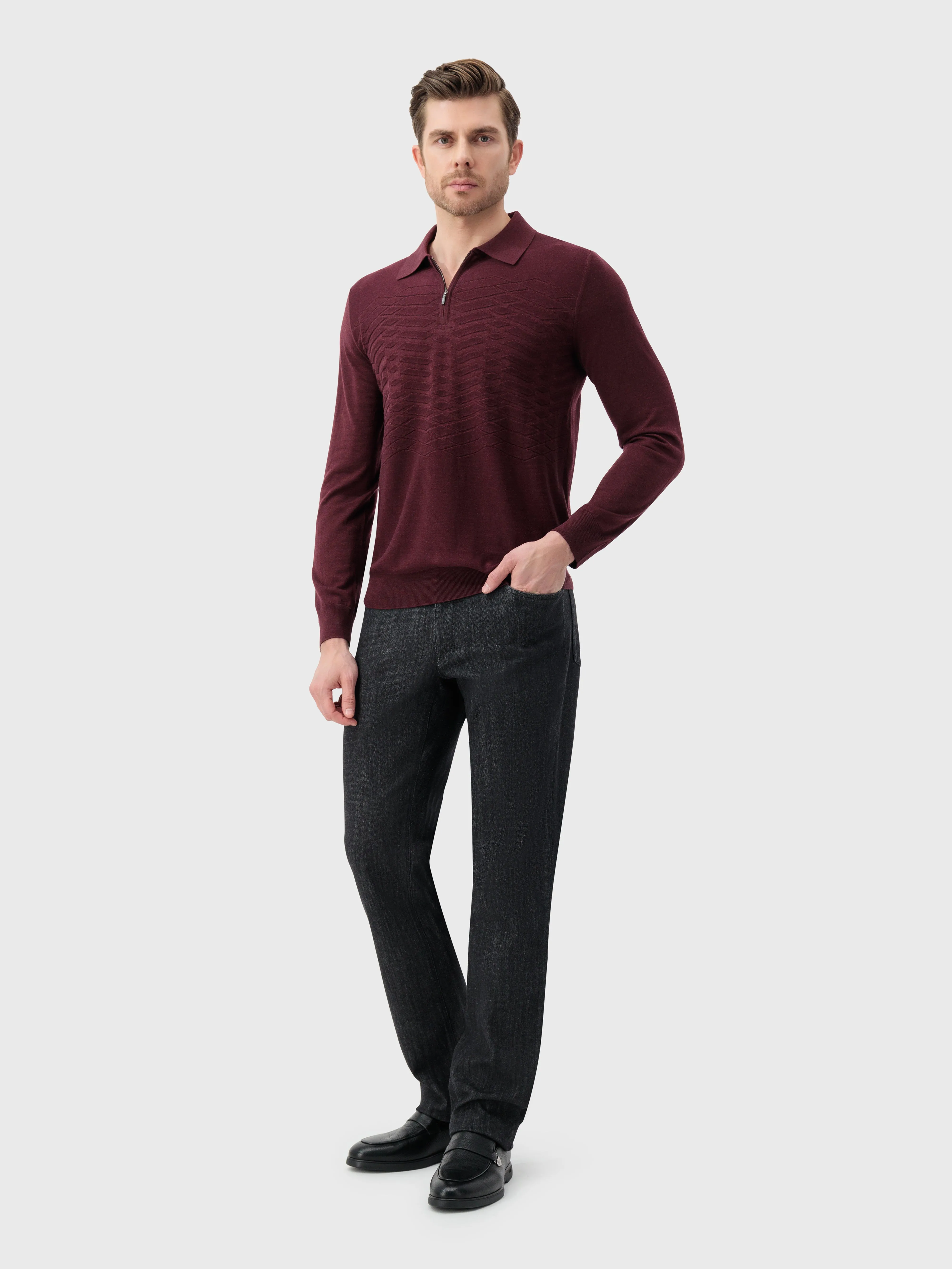 Knit Sweater with Textured Pattern Bordeaux