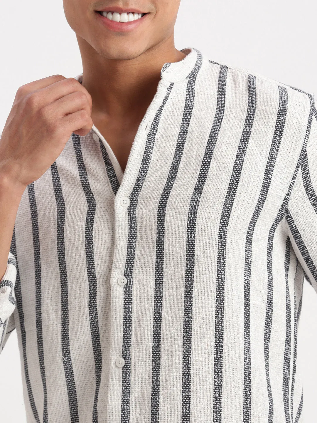 Men Mandarin Collar Vertical Stripes White Shirt