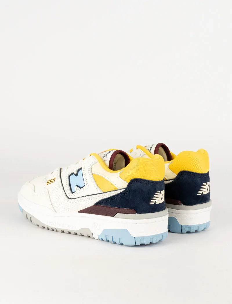 New Balance 550 Trainers Sea Salt / Team Carolina