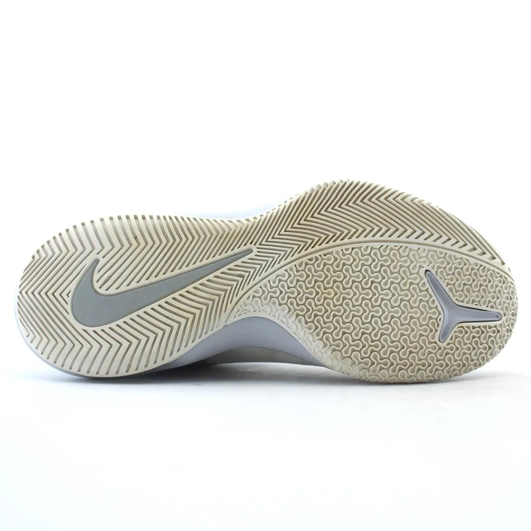 NIKE AIR VERSATILE 2